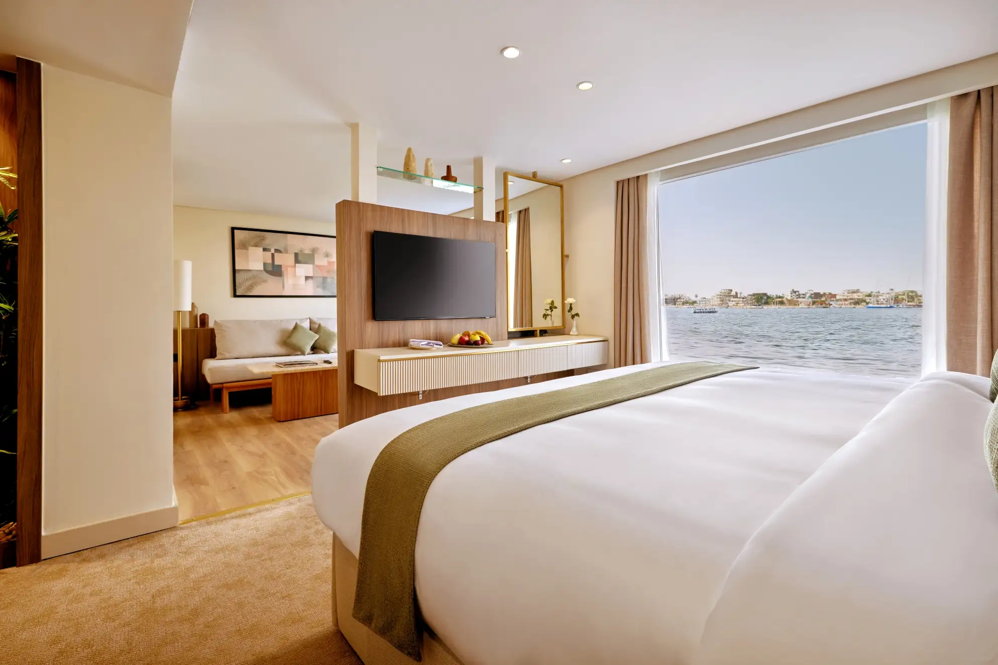 Deluxe Suites - view 1